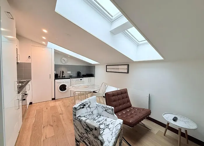 1769 - L'atrium Rochefort (Charente-Maritime)